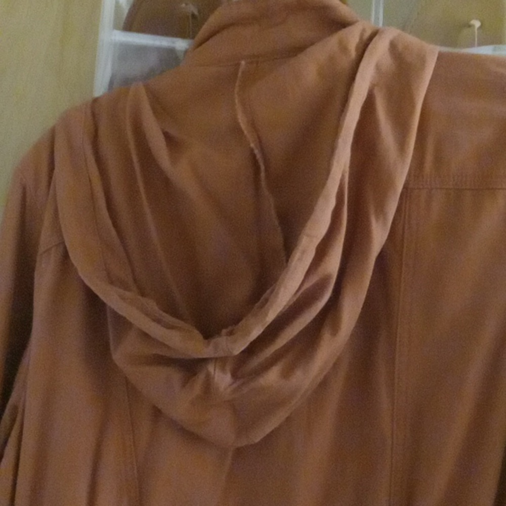 NWT Maurices size medium rust color lightweight utility jacket